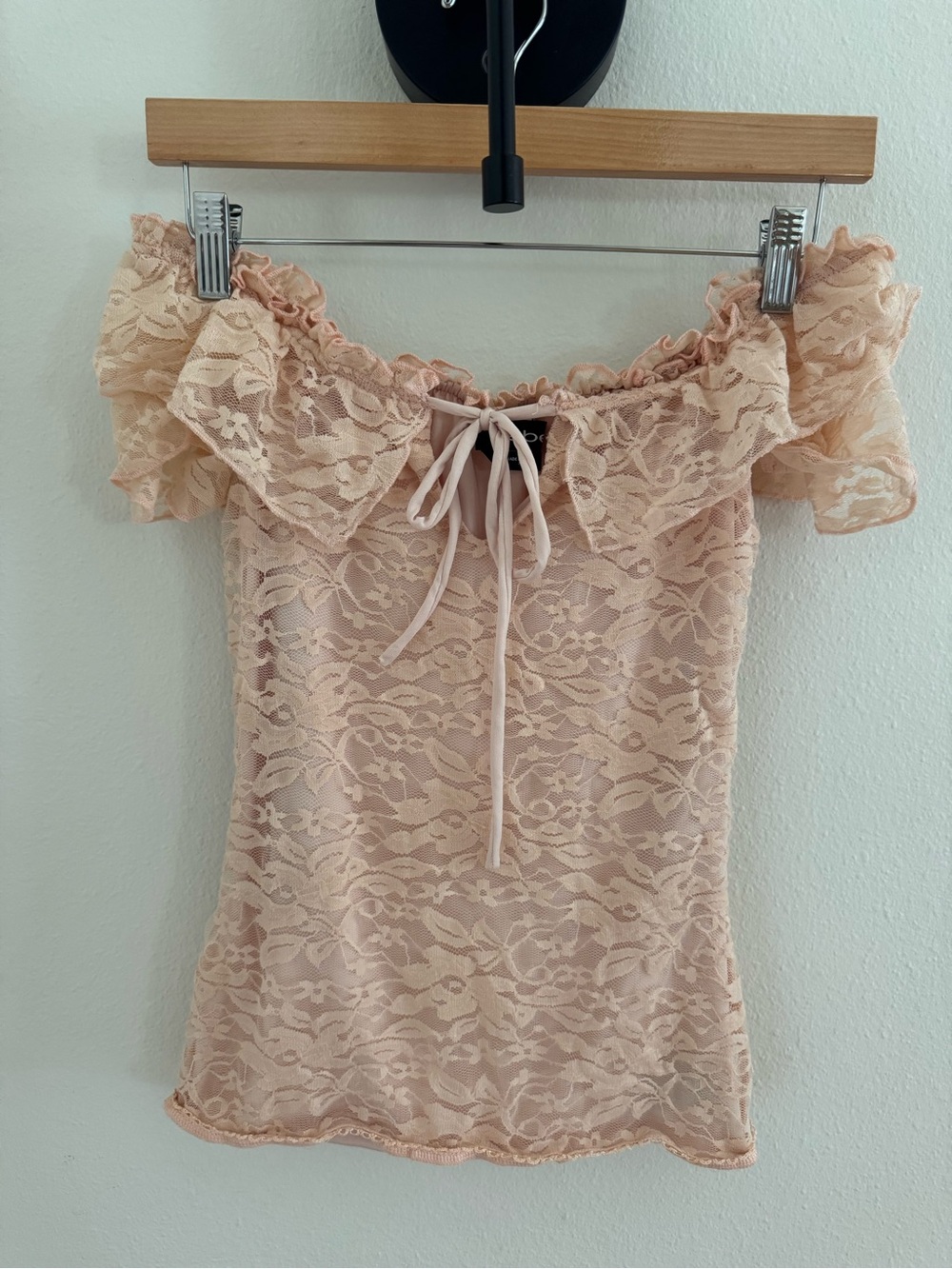 Bebe lace Off-Shoulder top